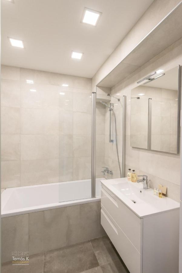 Imperial Suite With Basilika And Castle View Need Reservation For Free Parking Budapest Exteriör bild