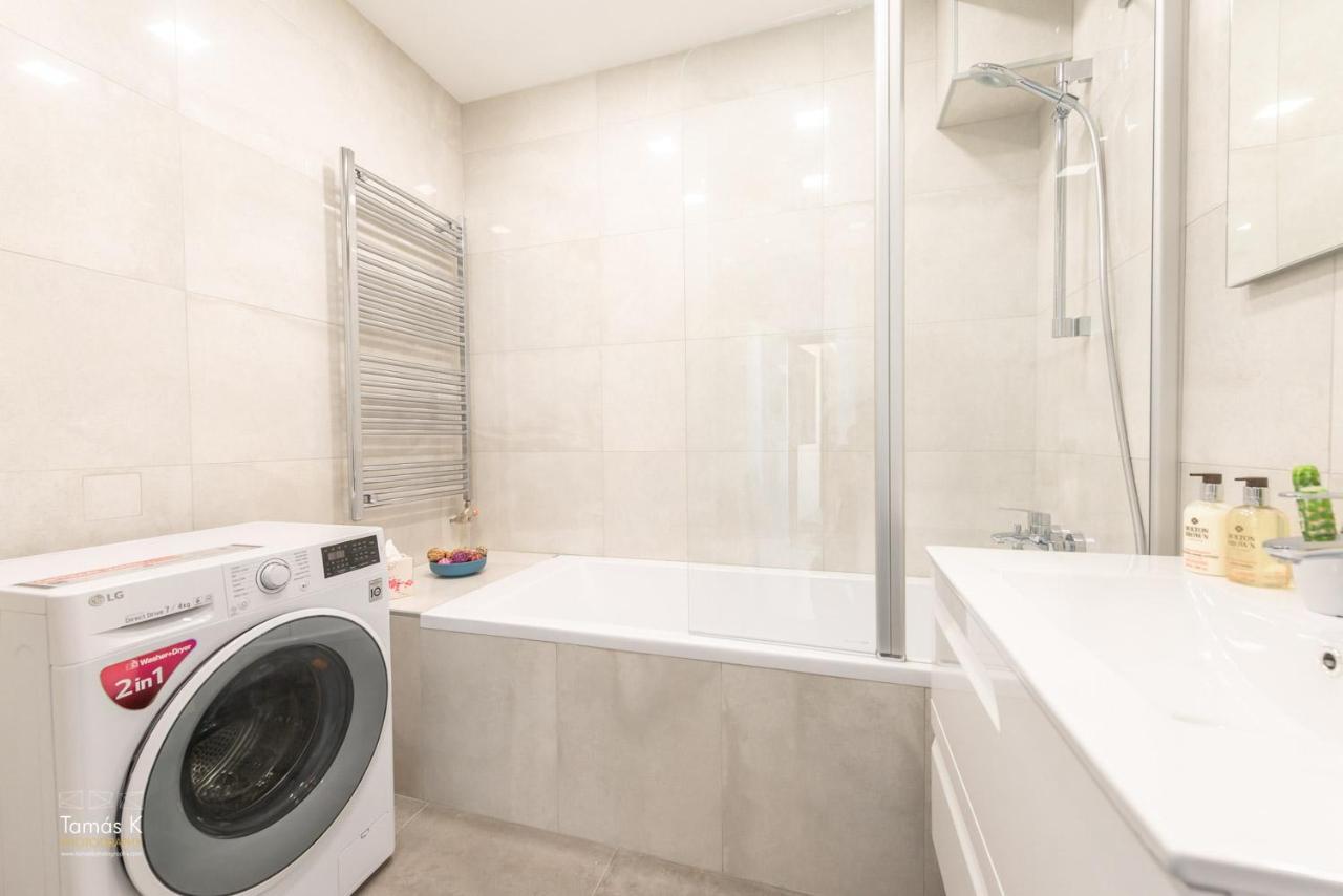 Imperial Suite With Basilika And Castle View Need Reservation For Free Parking Budapest Exteriör bild